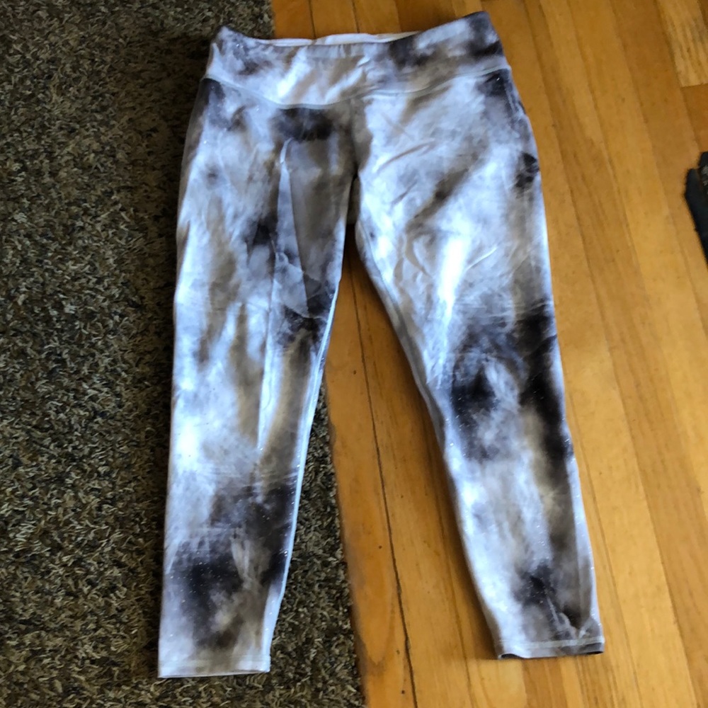 Calia Leggings by Carrie Underwood